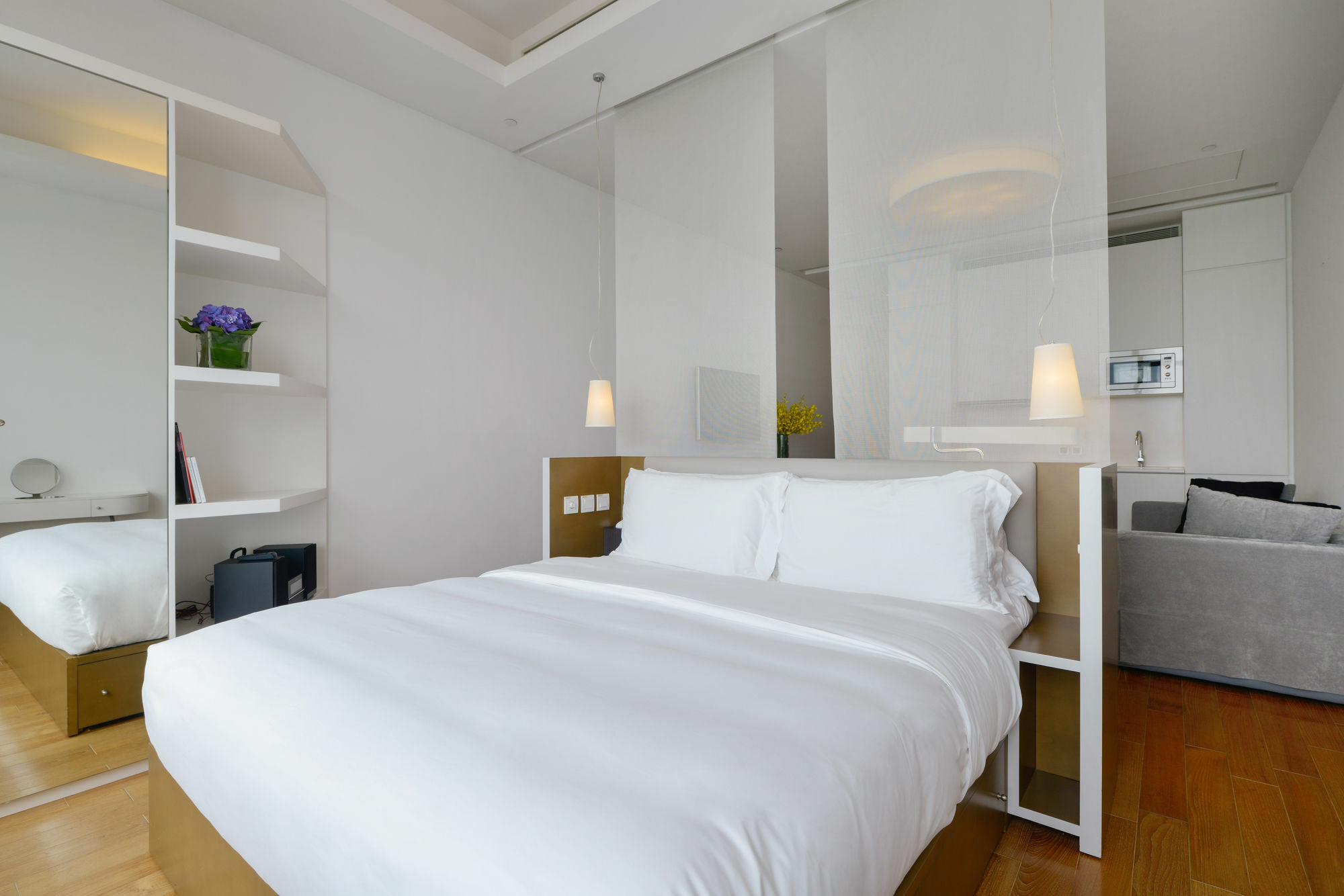 The Connaught Hotel Hong Kong Exterior photo